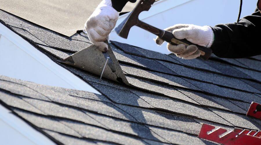 Professional gutter cleaning in Rhodhiss, NC